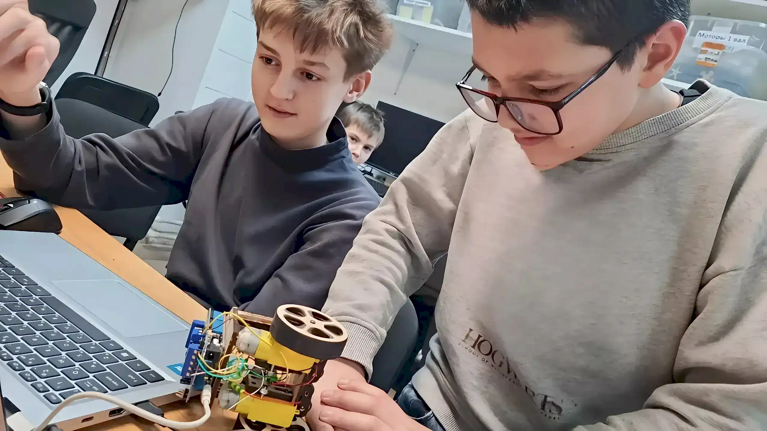 Предпросмотр видео